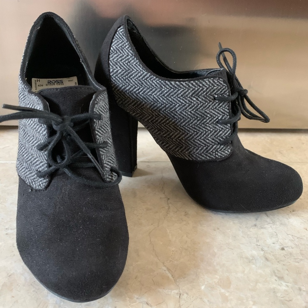 Xoxo cute herringbone heels NEW